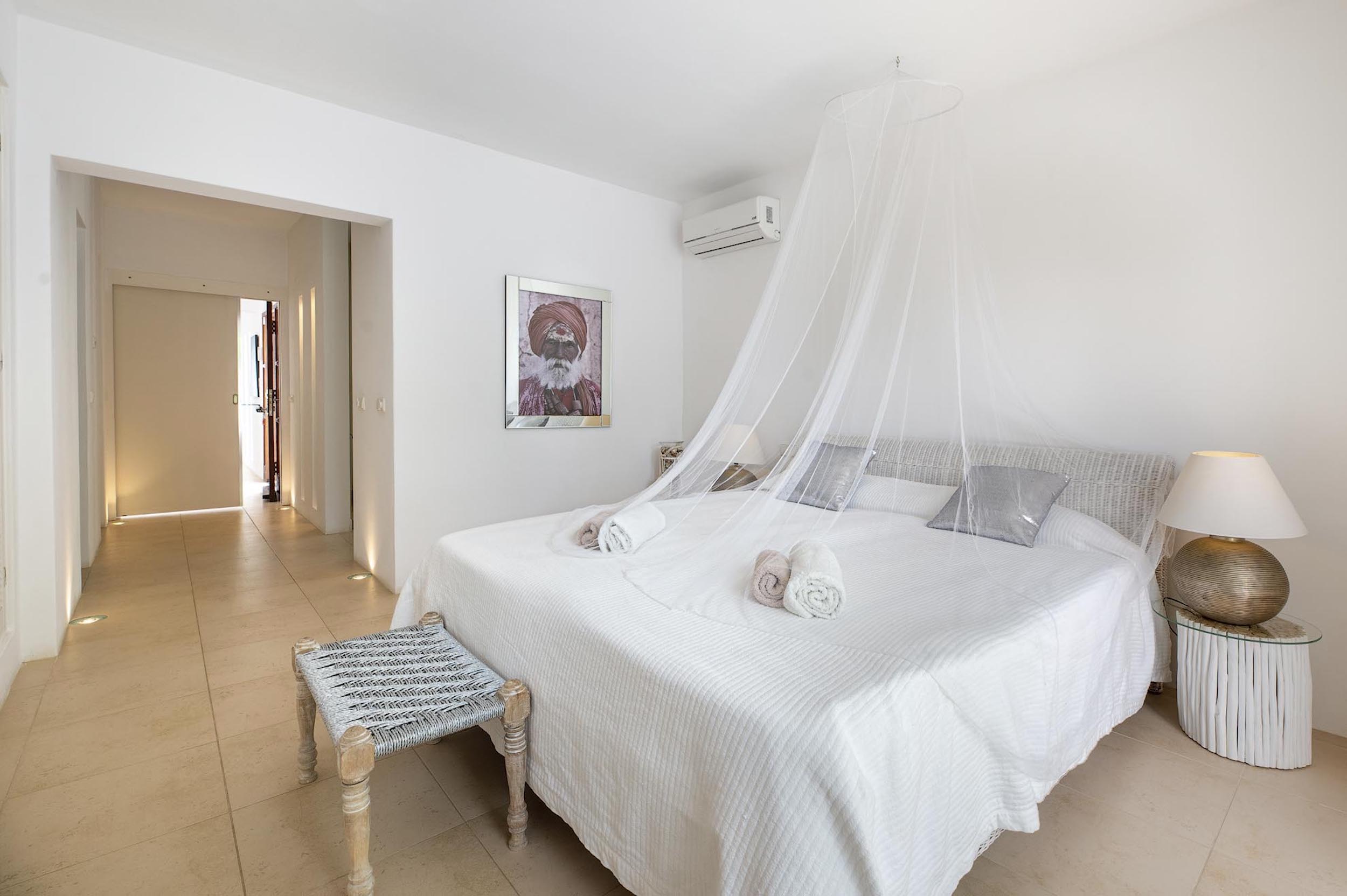Villa Yolanda image 20