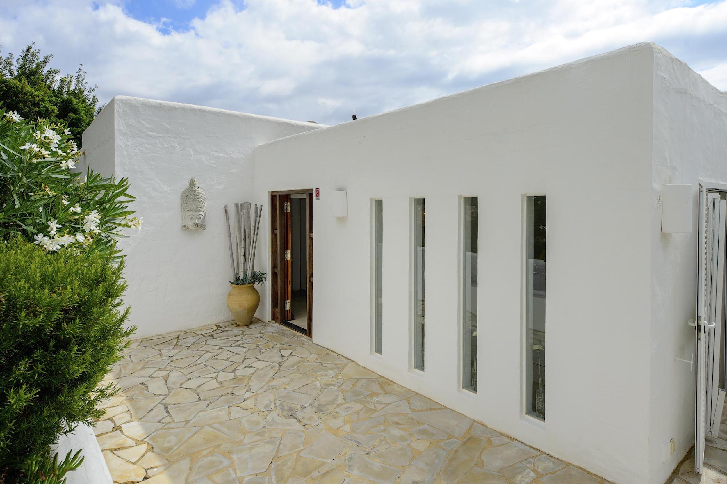 Villa Yolanda image 26