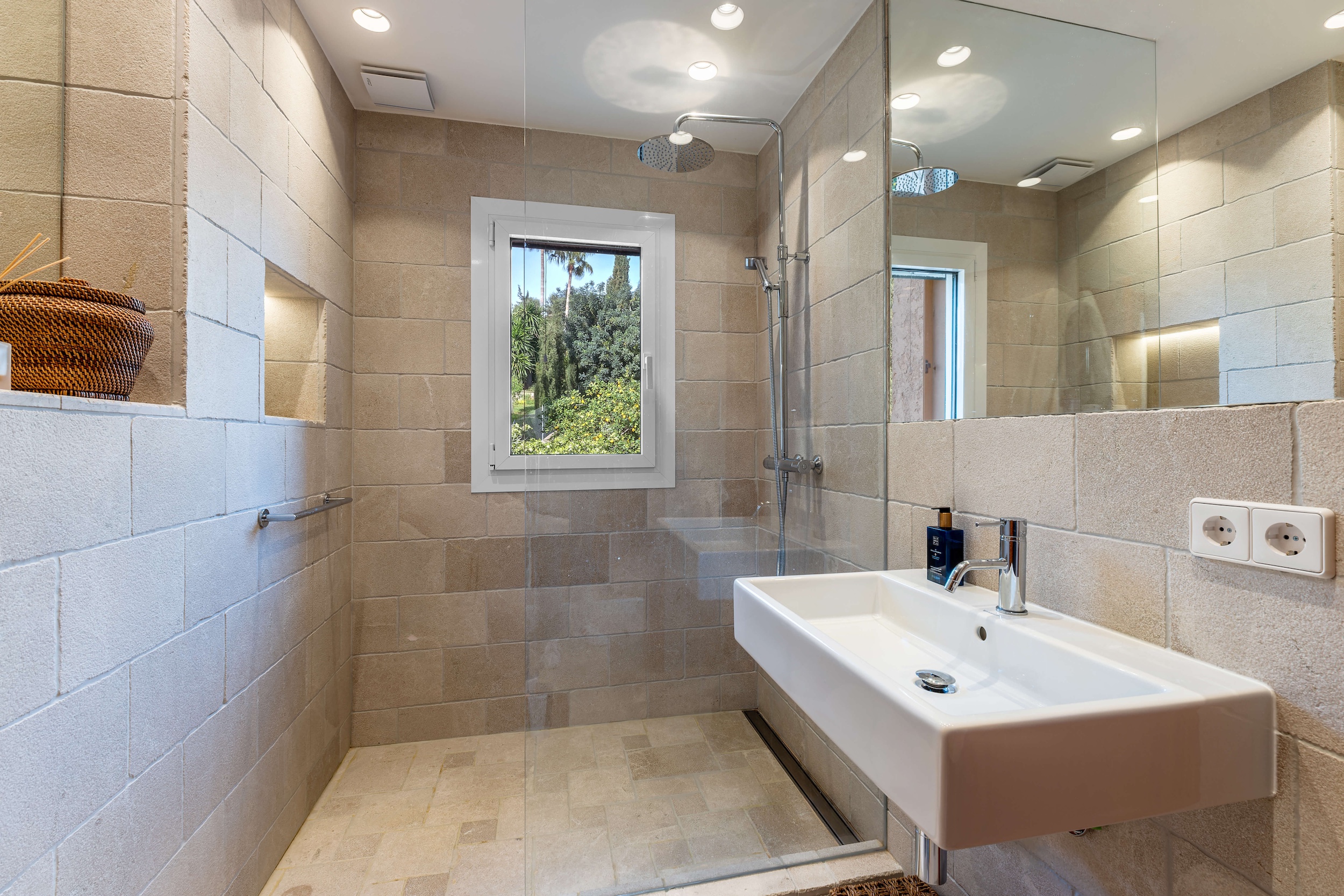 Villa Scarlett image 16