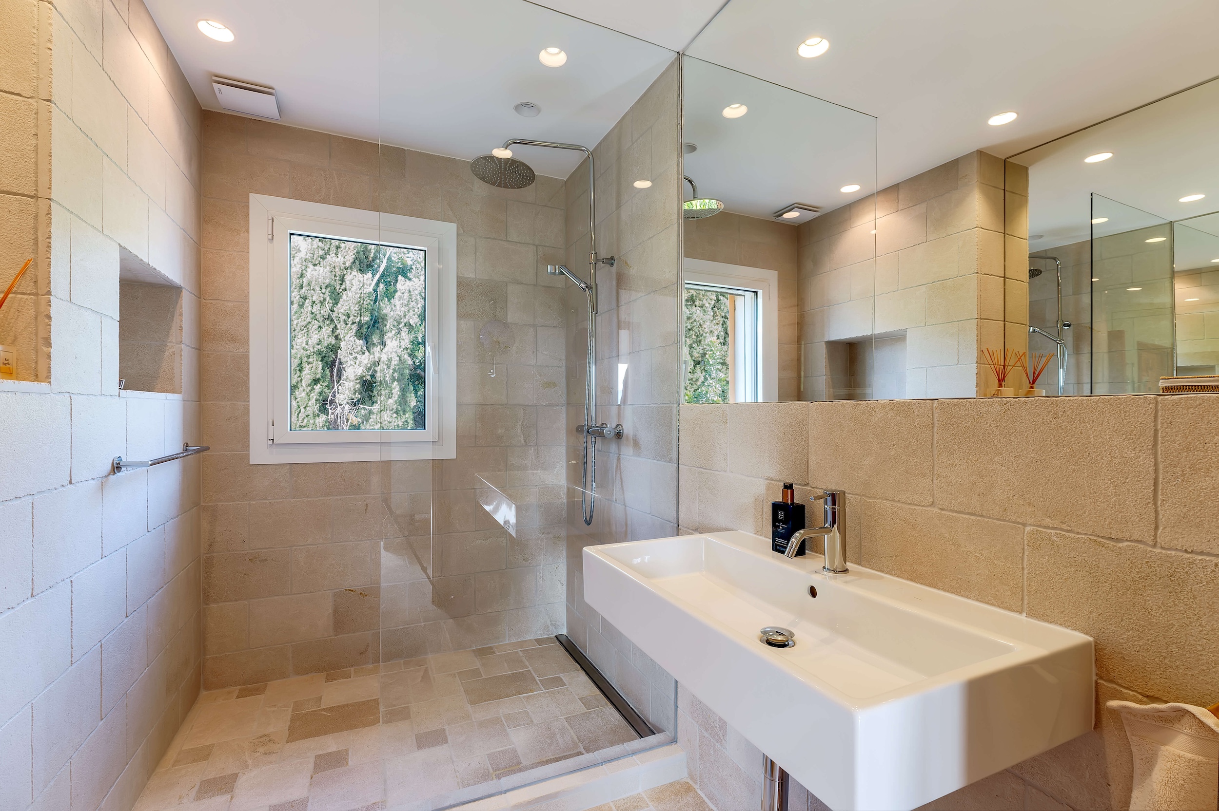 Villa Scarlett image 18