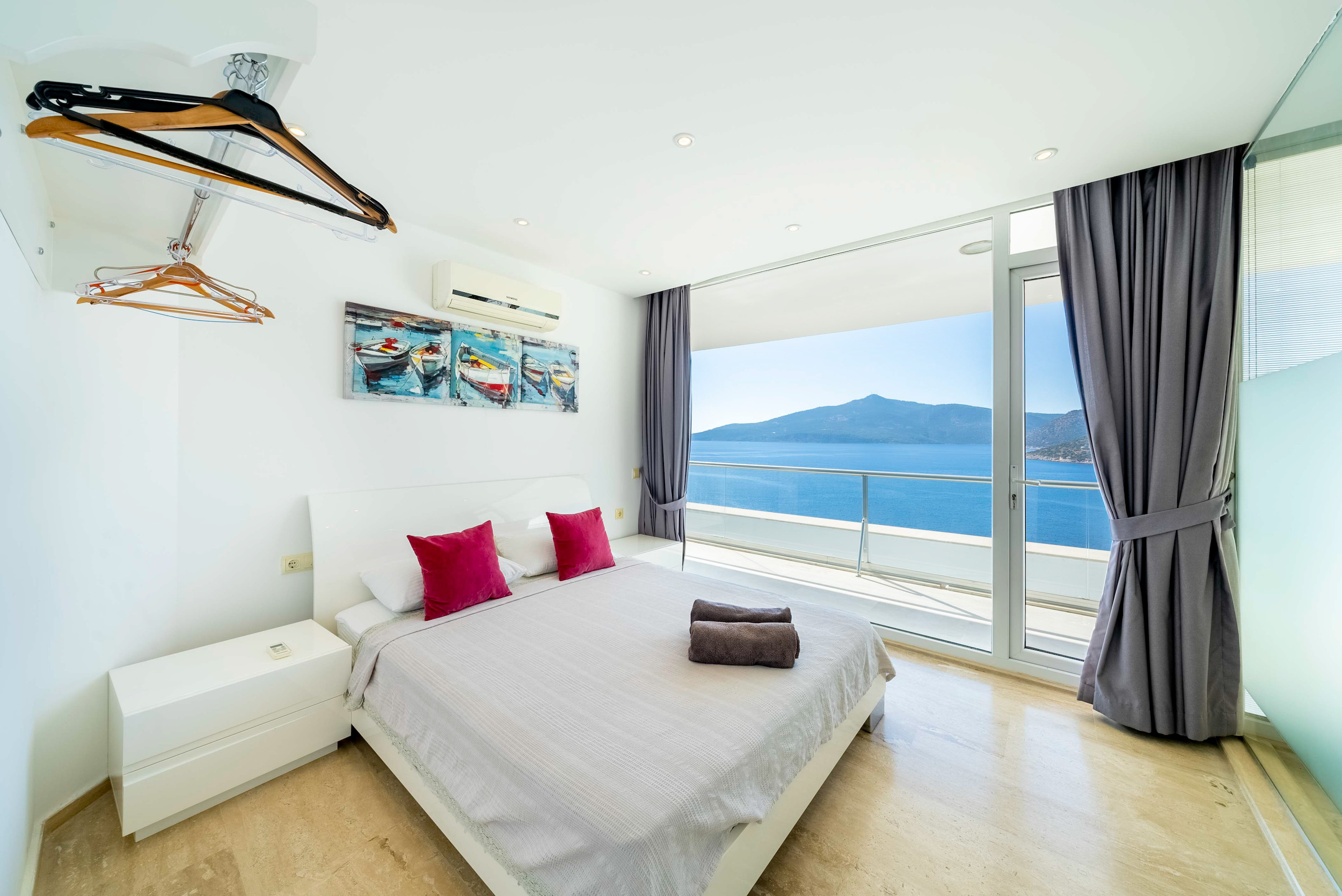 Villa Radiance image 23