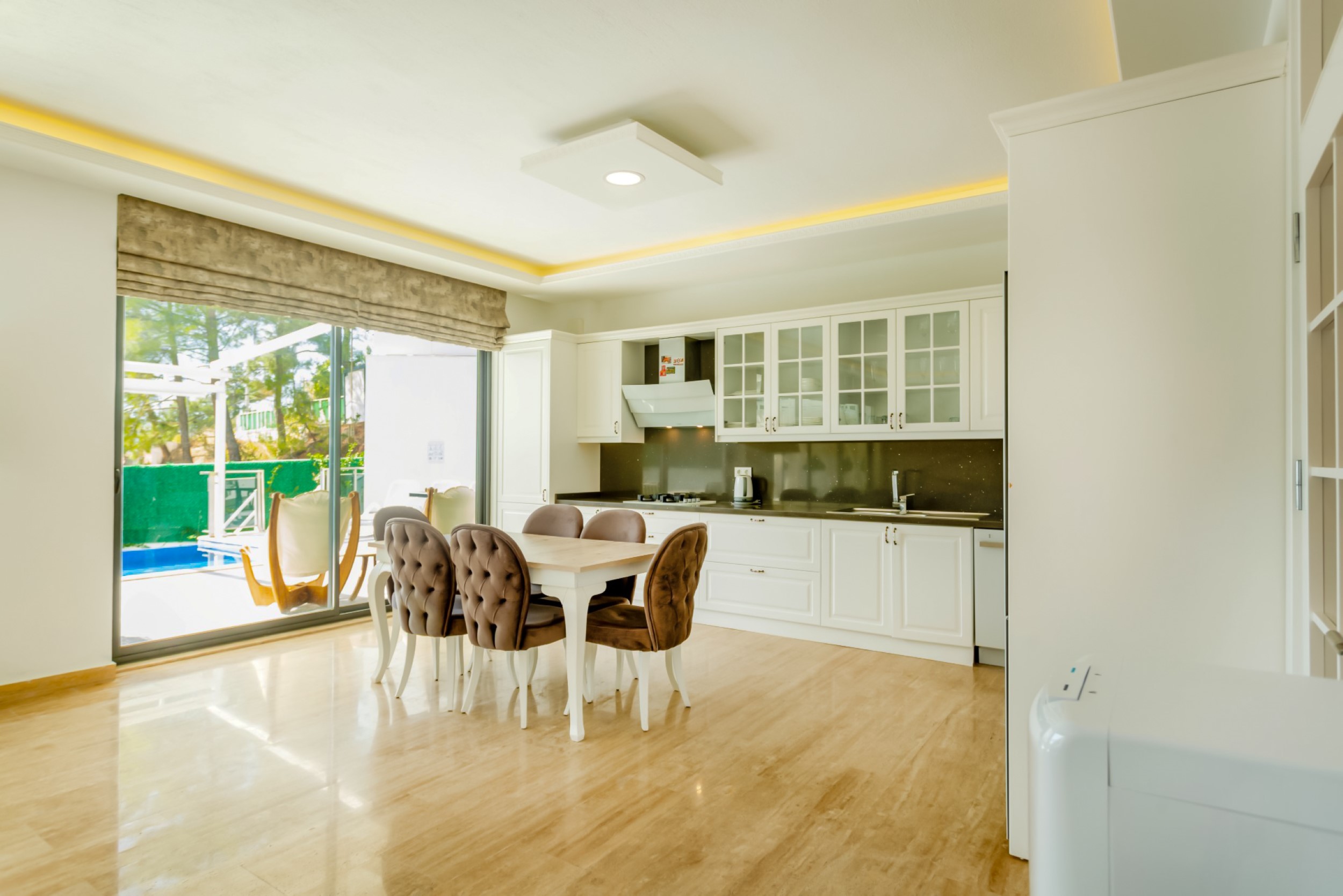 Villa Luxe Glow image 7