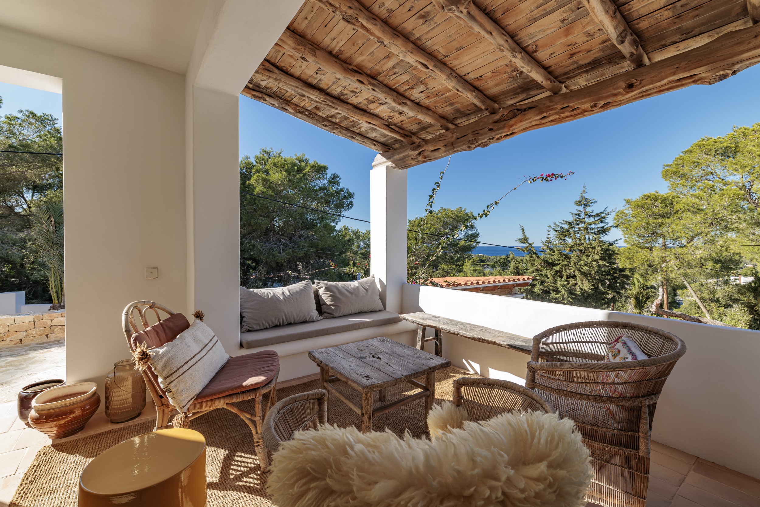 Casa Pins image 10