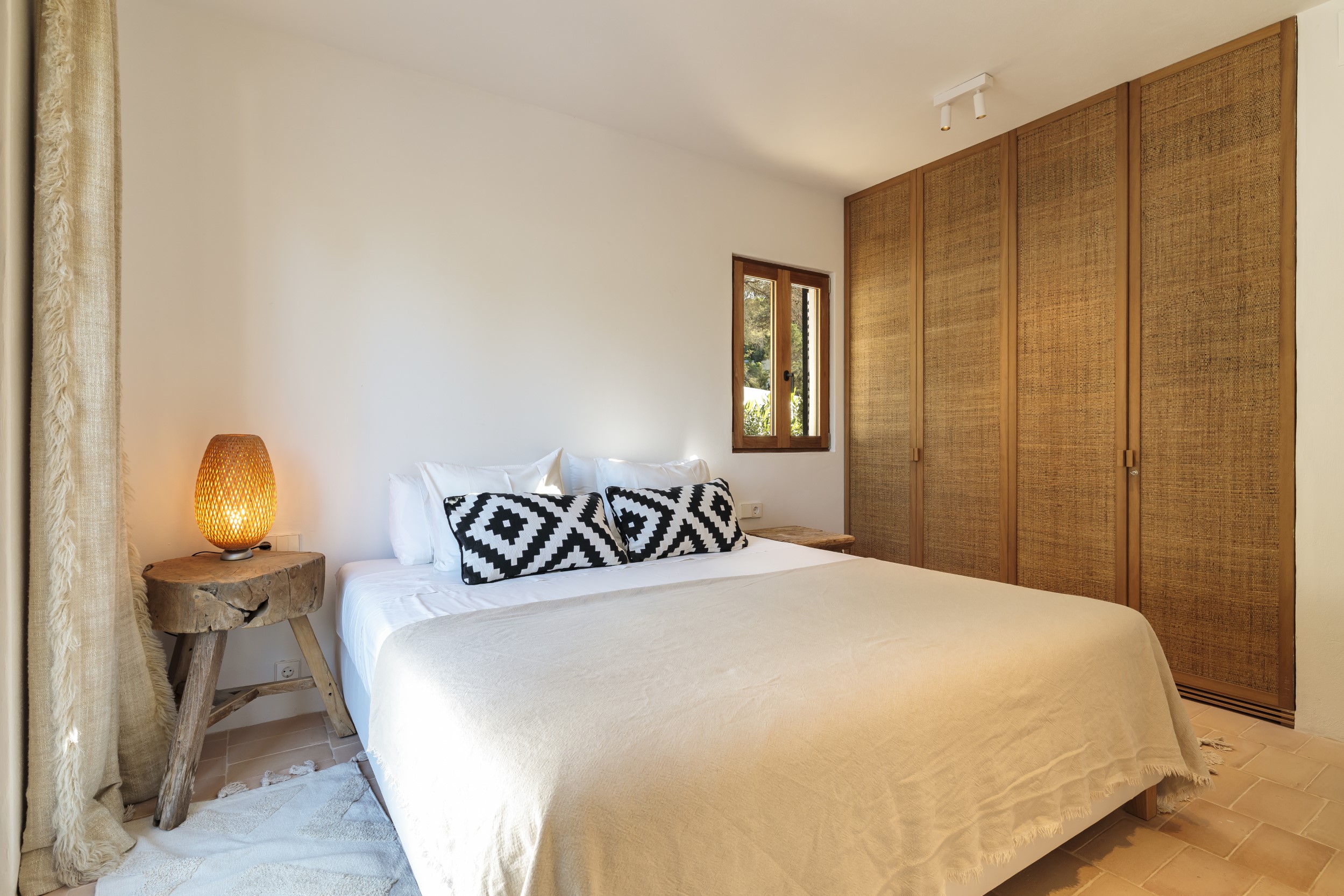 Casa Pins image 28