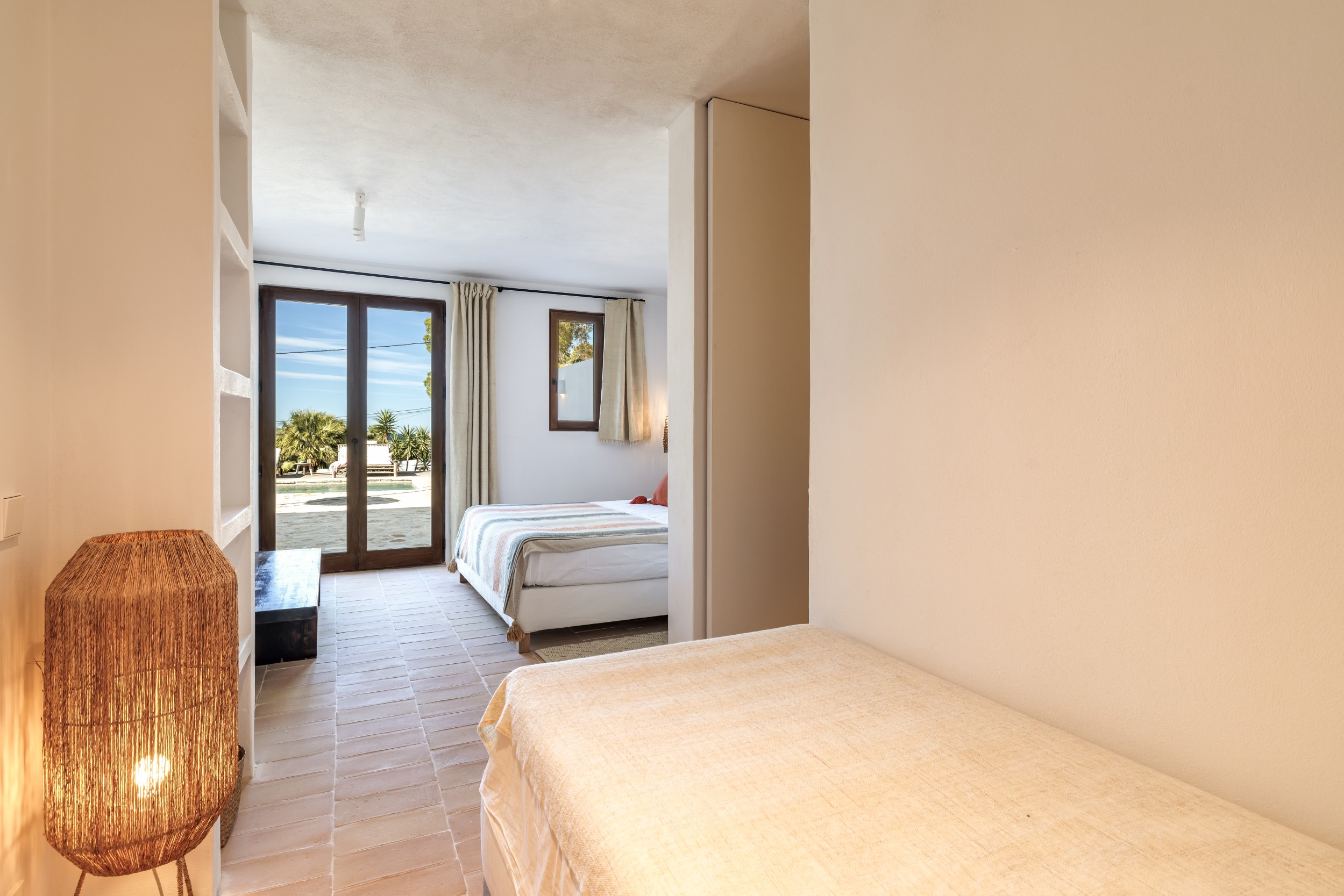 Casa Pins image 32