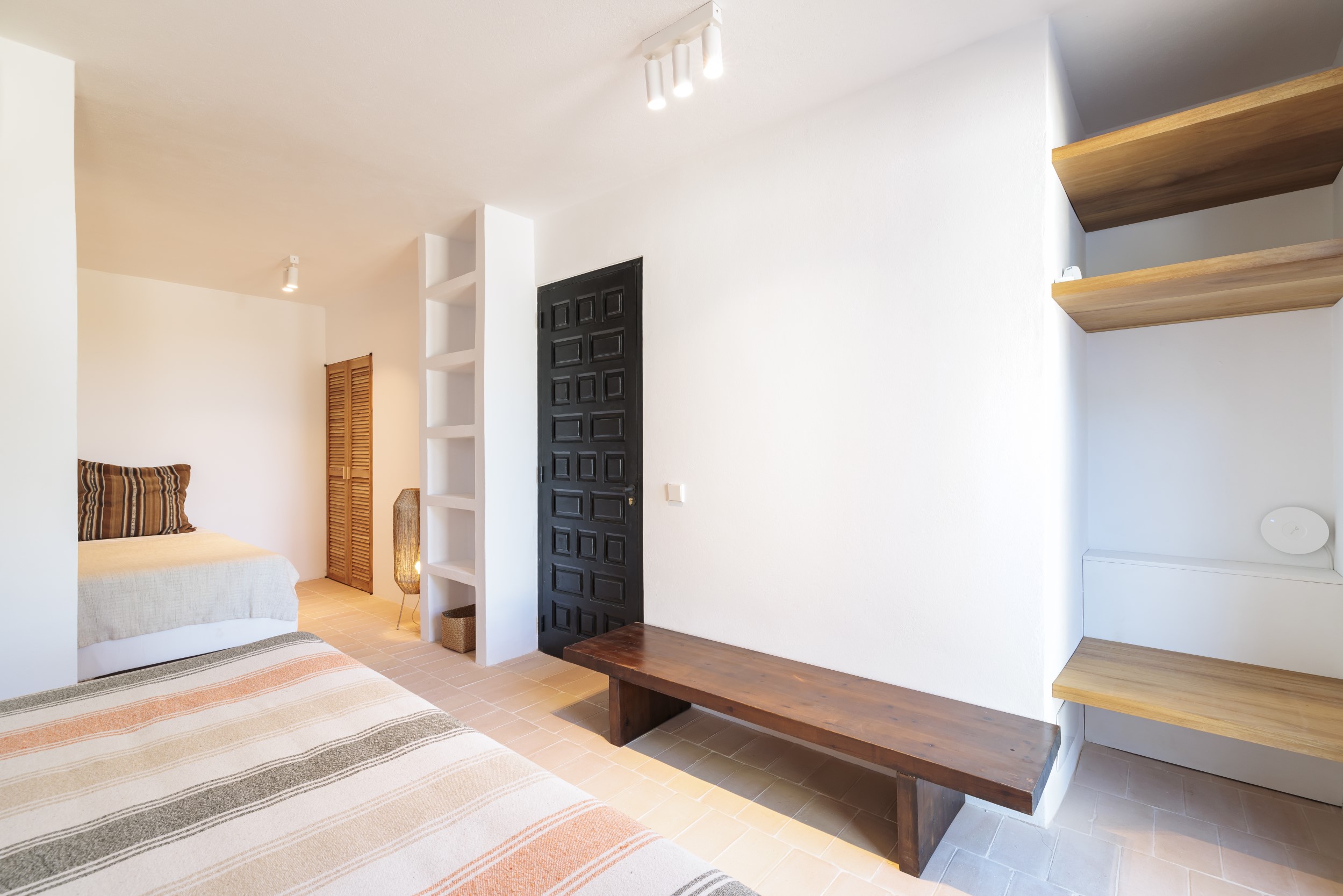 Casa Pins image 33