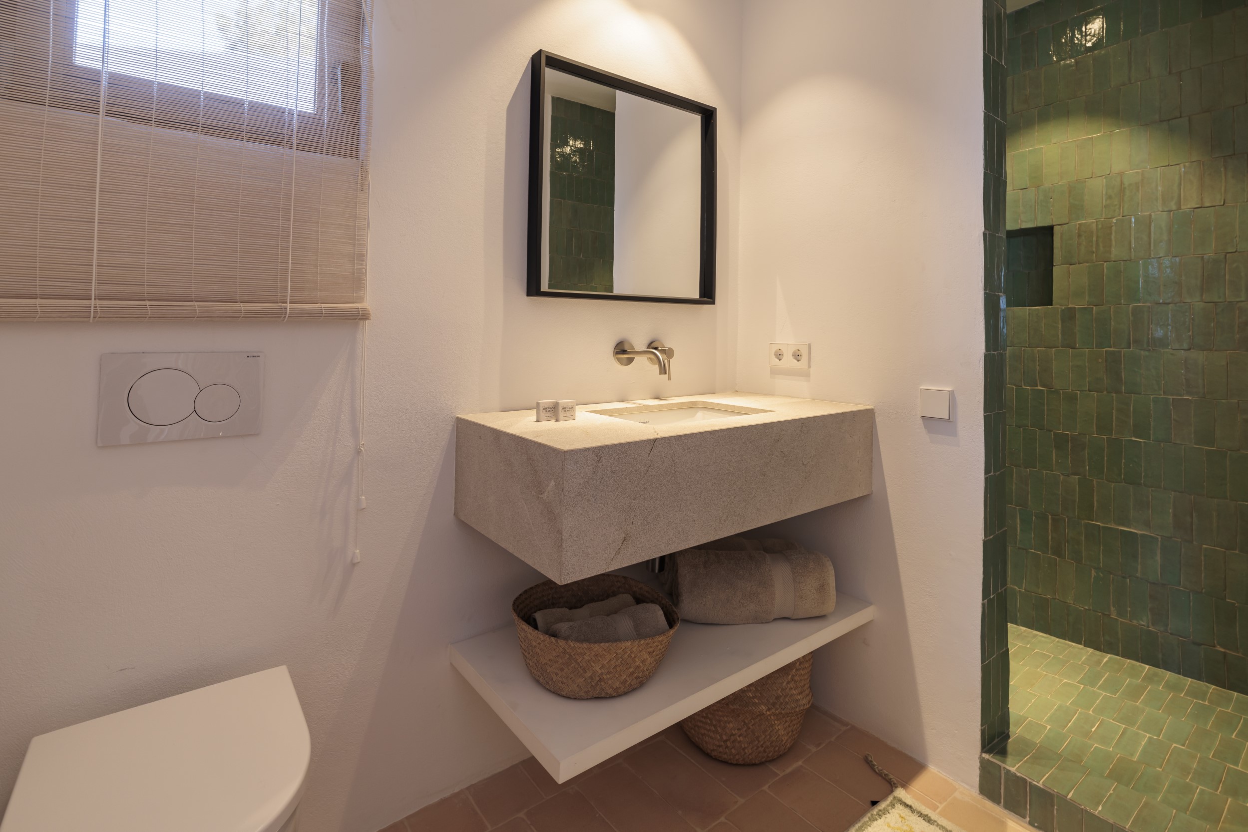 Casa Pins image 35