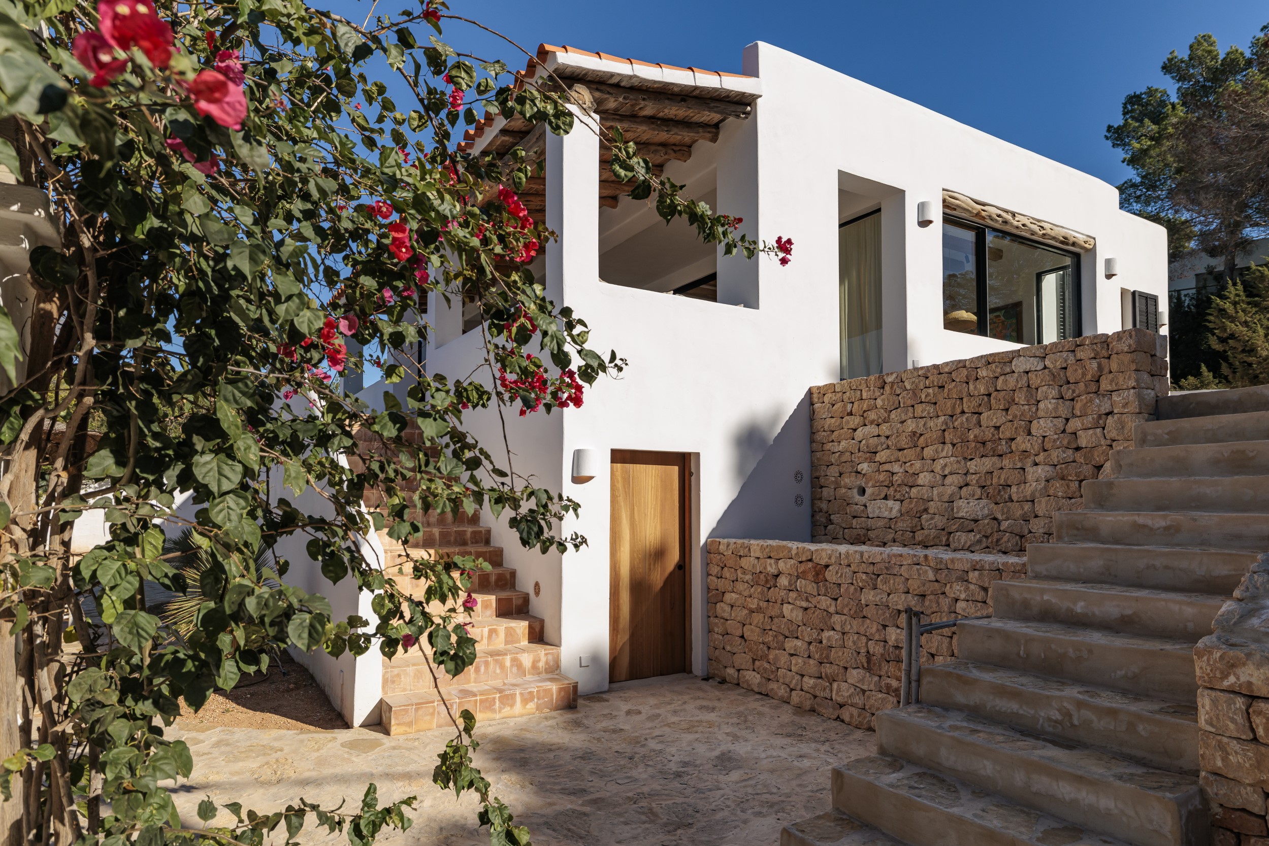 Casa Pins image 44