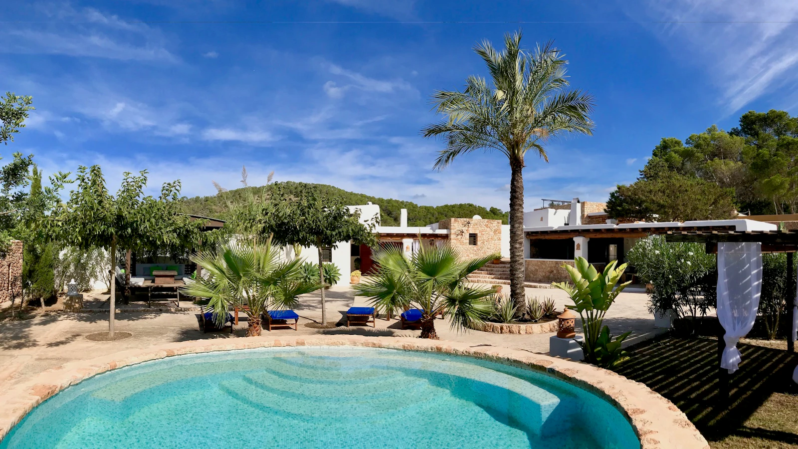 Home 2 Villa